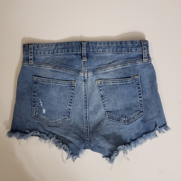 H&M Blue Denim Distressed Frayed Hem Shorts 4 - Picture 6 of 9